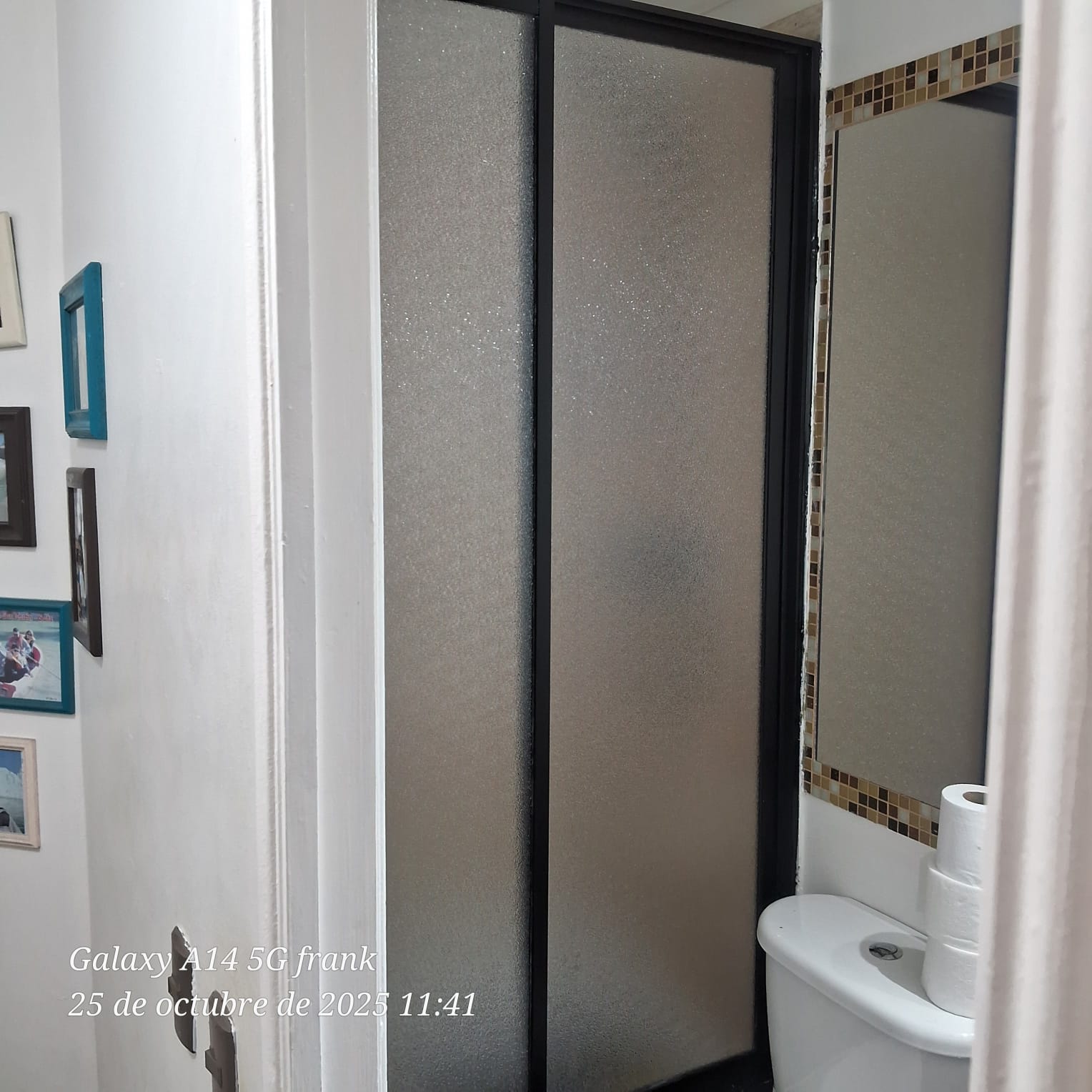 SHOWER DOOR ALUMINIO NEGRO Y ACRILICO MOROCO