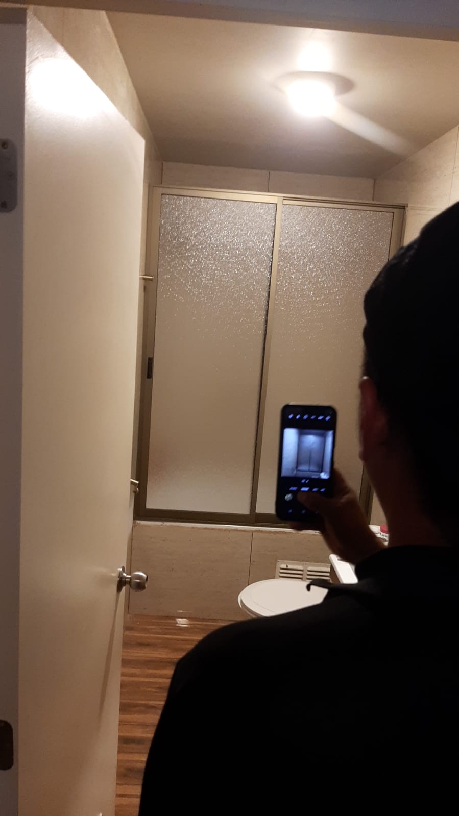 SHOWER DOOR ALUMINIO TITANIO Y ACRILICO MOROCO